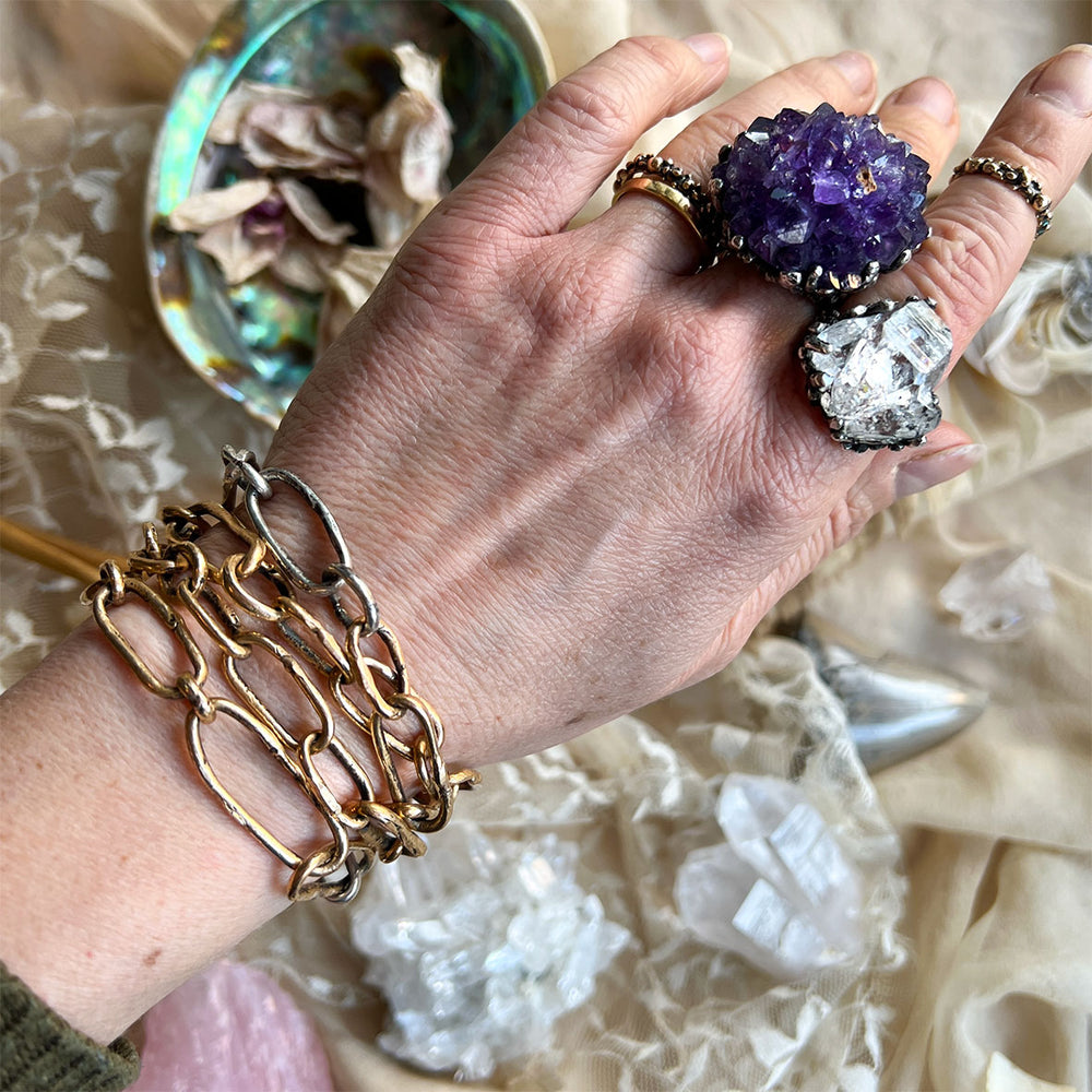 Earth's Embrace Chain - One-of-a-Kind Bold Chain Necklace – Giardinoblu
